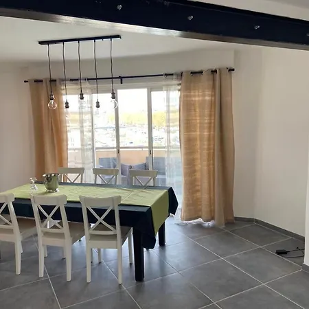 Apartmán Appartement 5 Personnes Beaucaire (Gard)